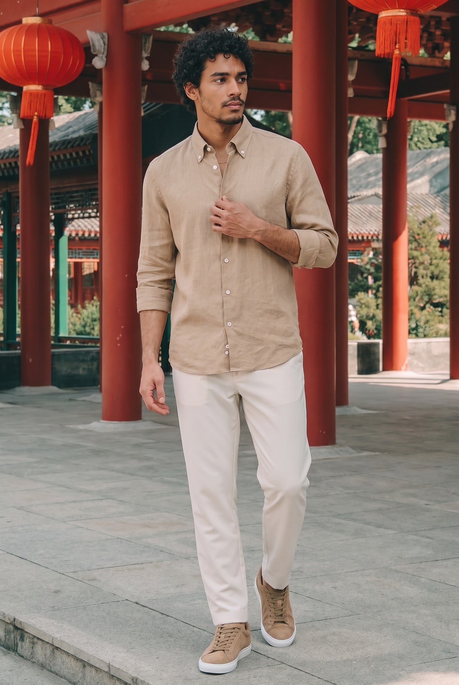 Look #890 styled with Herrenhemd aus kamelbraunem Leinen, langärmelig, mit Knopfleiste, Sommerhemd