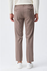 Elegante Herrenhose in Taupe-Braun mit Kordelzug, taillierte, schmal zulaufende Passform