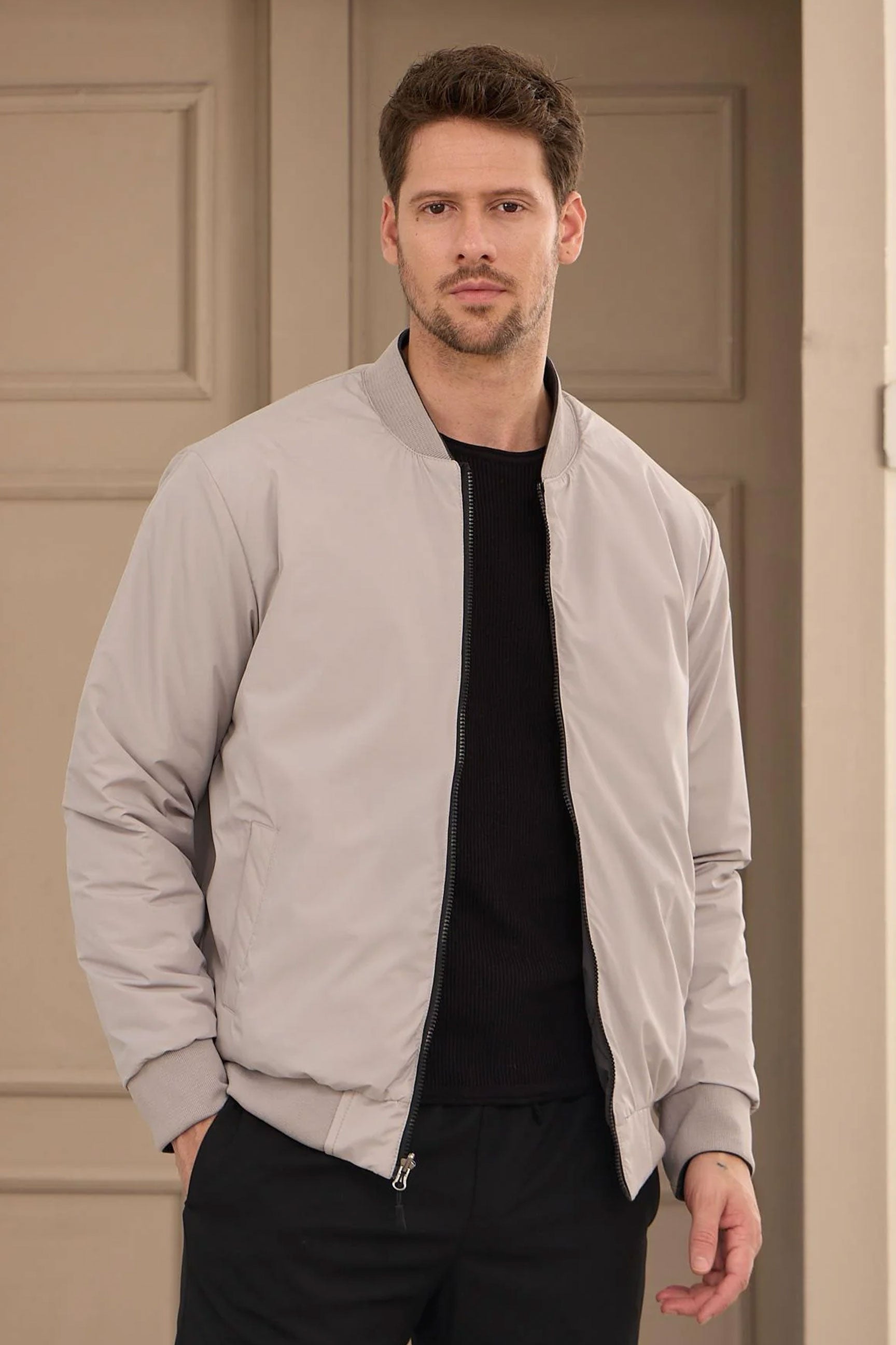 Schwarze und beige, wendbare Bomberjacke für Herren, leichte Steppjacke, 2-in-1
