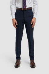 Hellblauer Herren-Dreiteiler mit Karomuster und kontrastierender marineblauer Hose