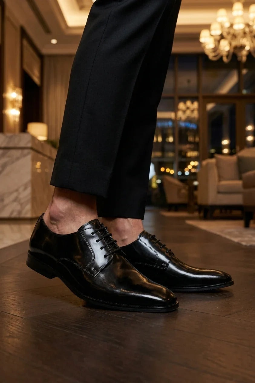 Chester - Schwarze, hochglanzpolierte Derby-Schuhe für Herren