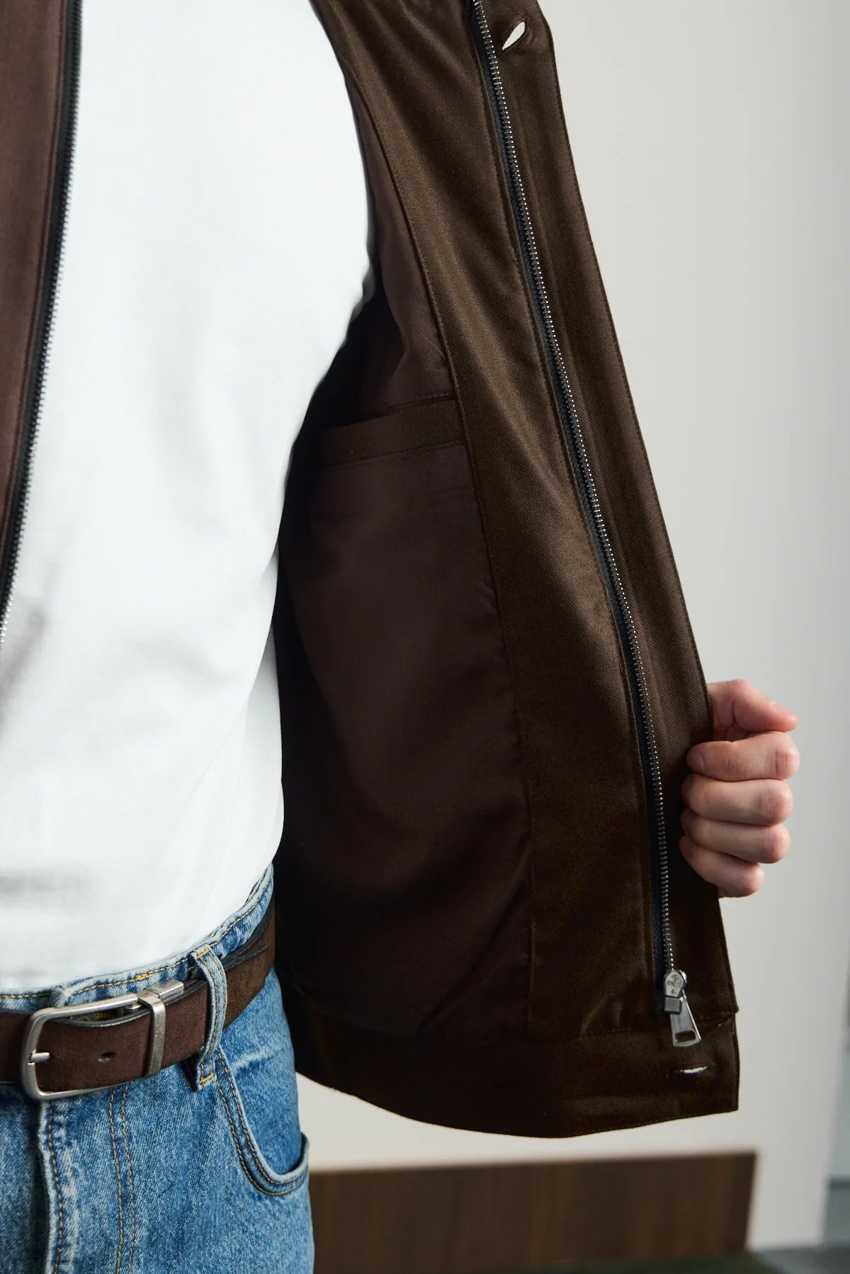 Braune, minimalistische, elegante Bomberjacke für Herren