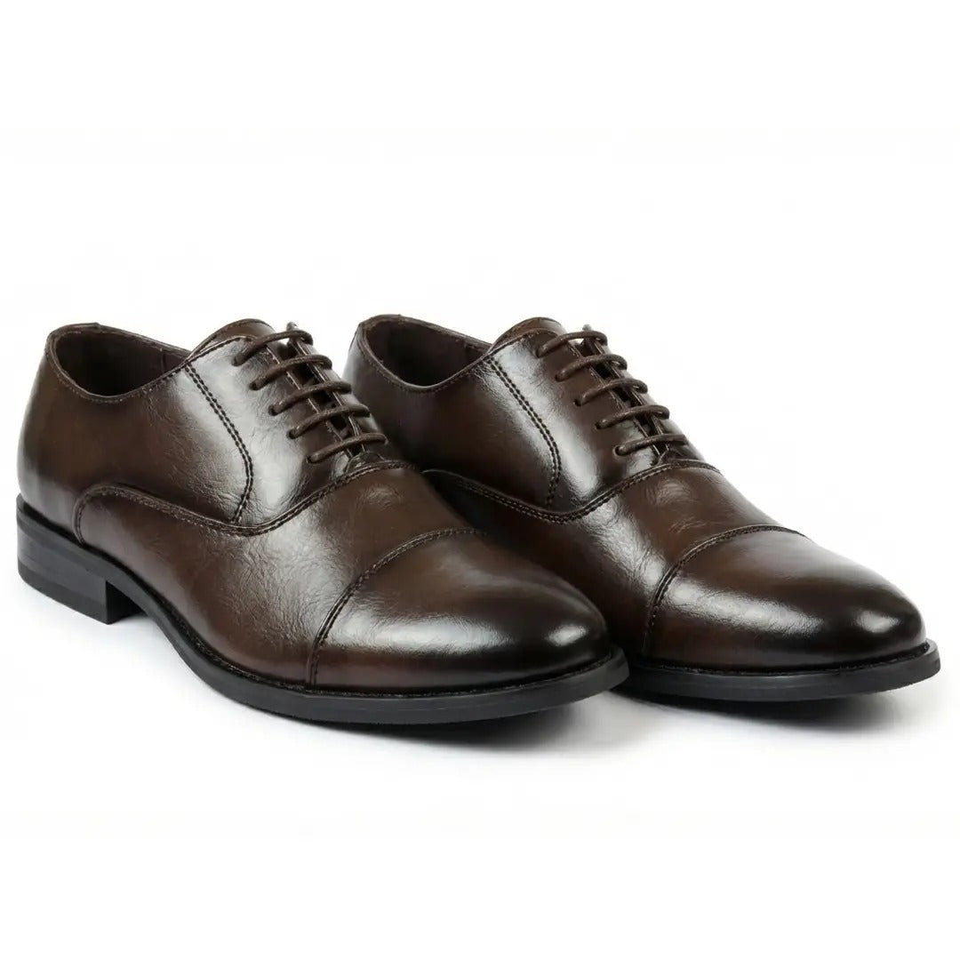 Klassische Oxford-Schnürschuhe für Herren mit Kappe