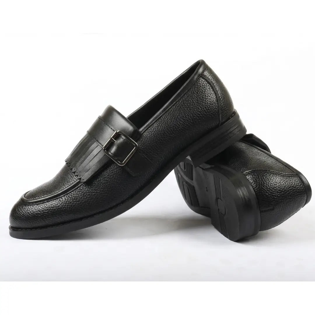 Herren-Slipper mit Fransen und Monk-Strap-Schnitt