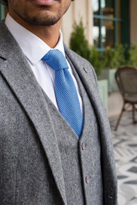 Hellblaue Strickkrawatte für Herren