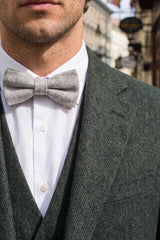 Herren-Fliege aus hellgrauem Tweed