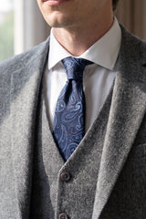 Herrenkrawatte mit marineblauem Paisleymuster