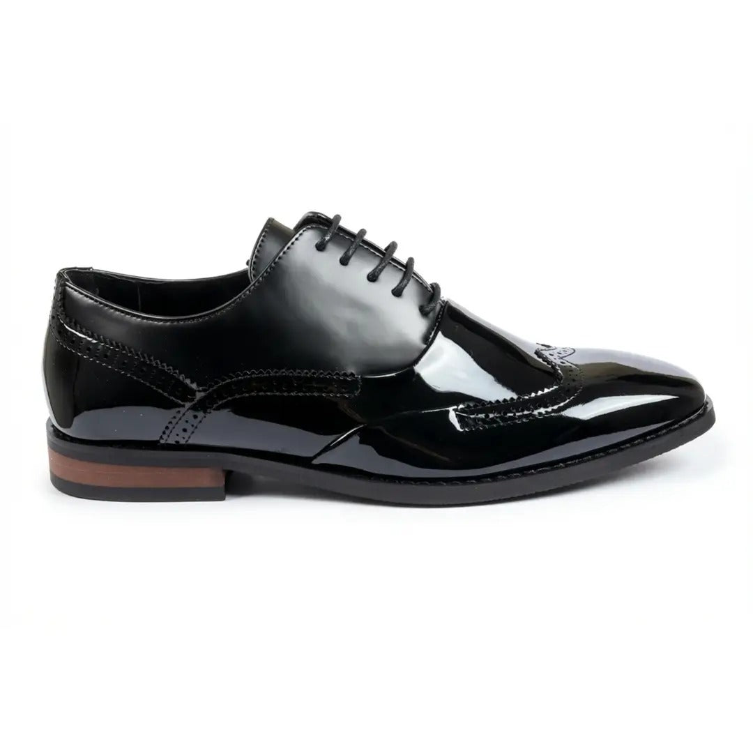 Herren-Oxford-Schuhe aus Lackleder mit Flügelkappe