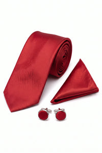 Set mit roter Herrenkrawatte