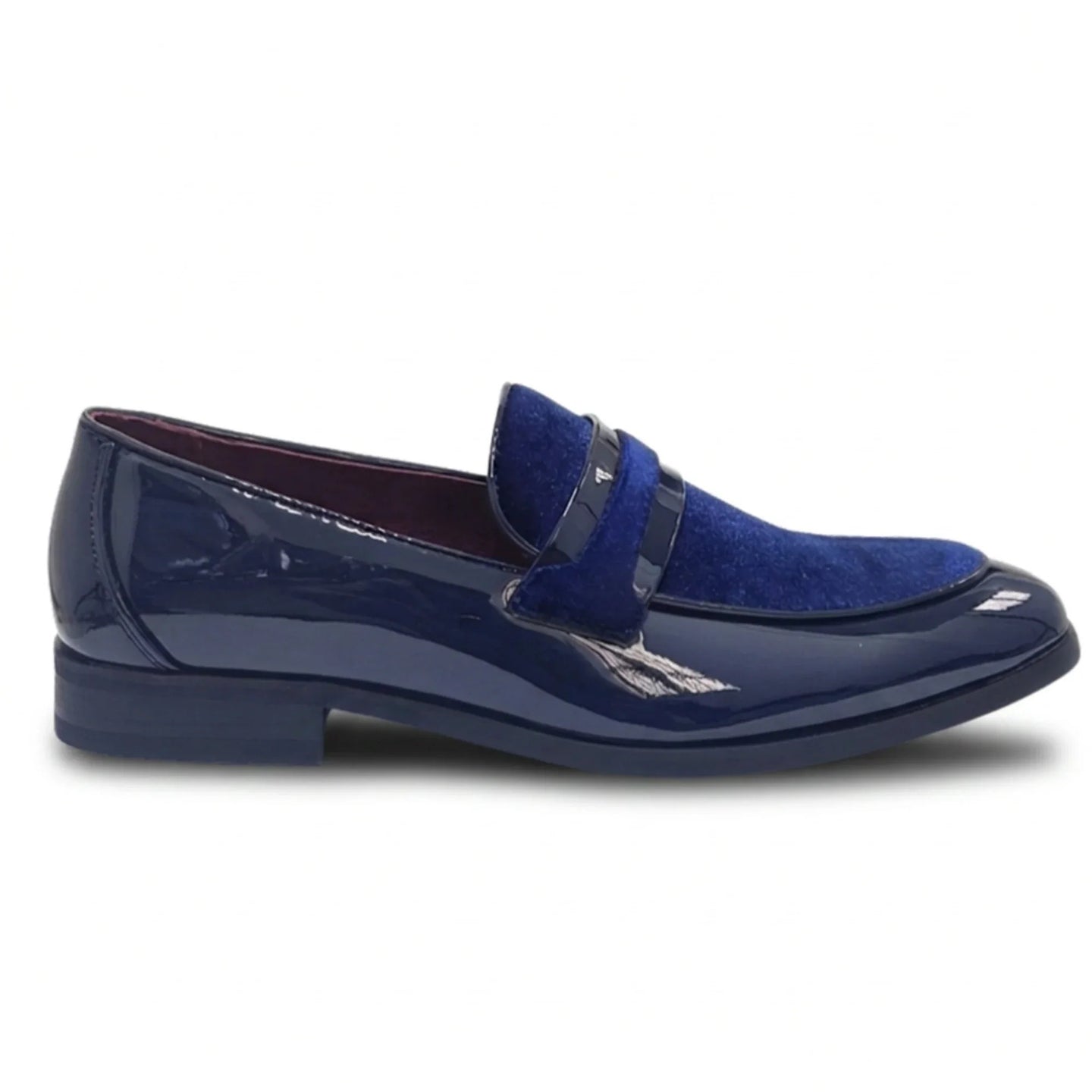 Herren-Slipper aus veganem Leder mit Samtdetails und Lackleder-Finish