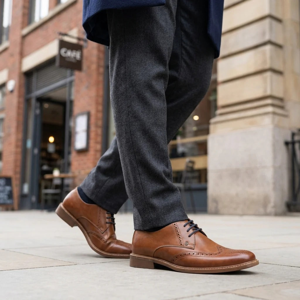 Herren-Oxford-Brogue-Schuhe aus hellbraunem Leder