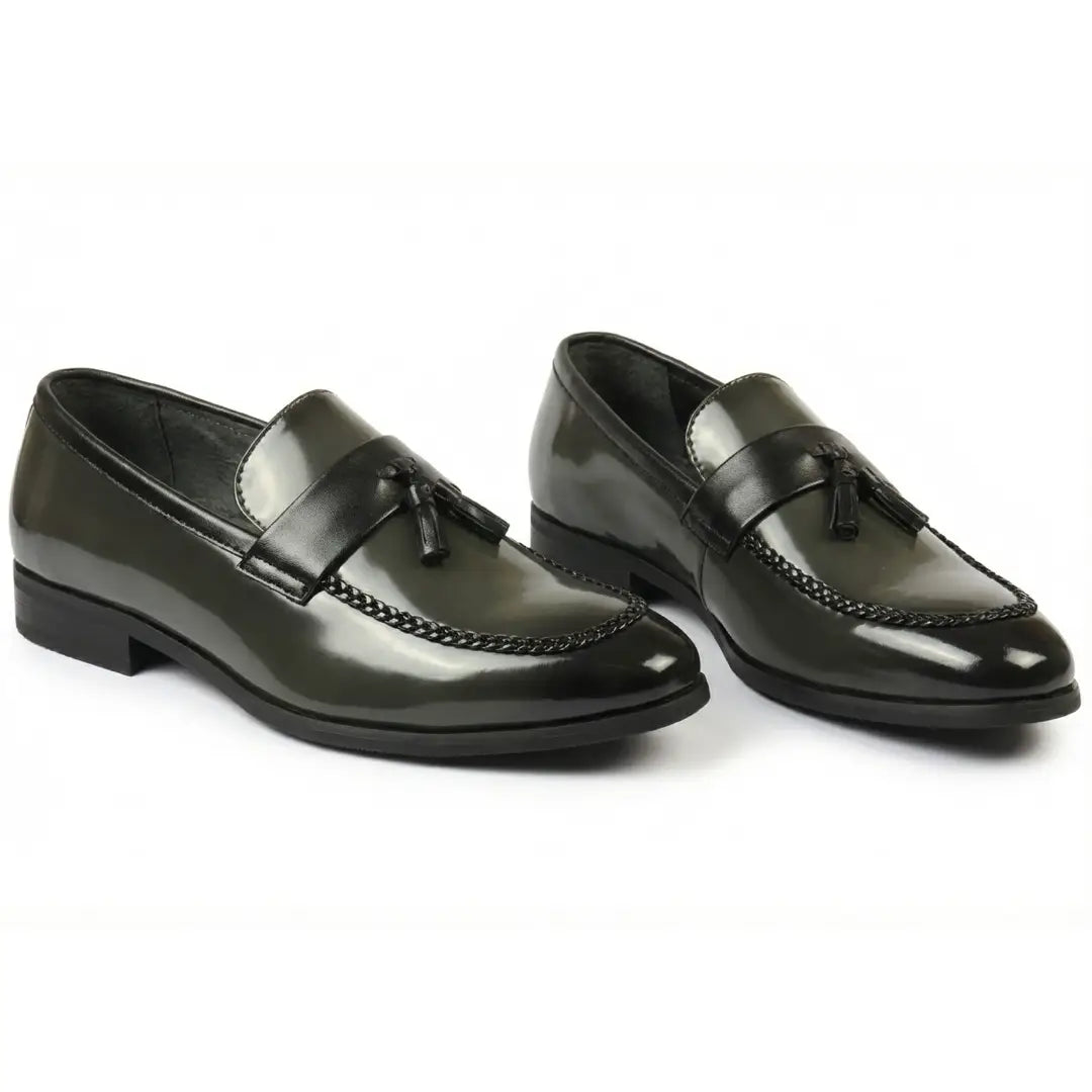 Herren-Slipper mit Quasten und Hochglanzfinish