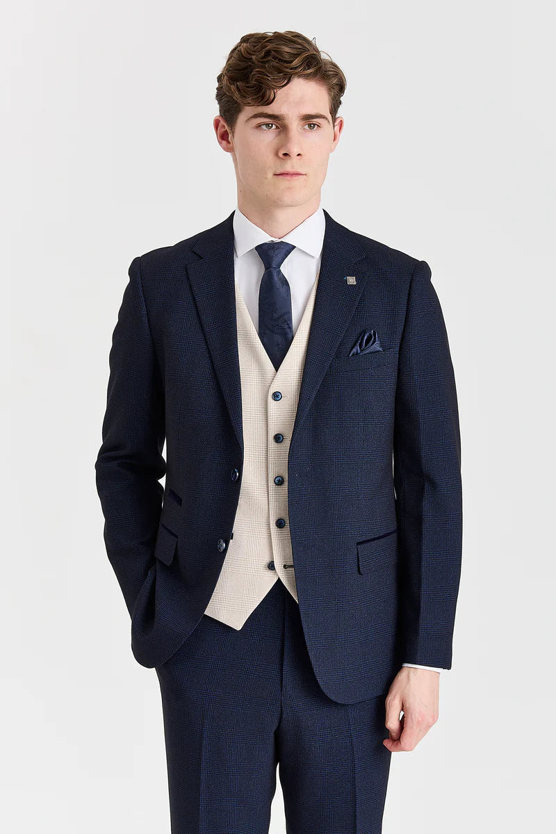 Regent-Anzug mit marineblauem Karomuster und kontrastierender Regent-Weste in Creme.